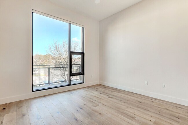 Building Photo - Gorgeous Contemporary 2/2 Condo in 78704