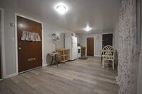 Building Photo - 551 Templeton Ave