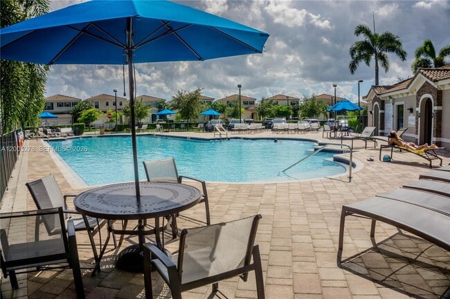 Building Photo - 19278 NE 6th Ave