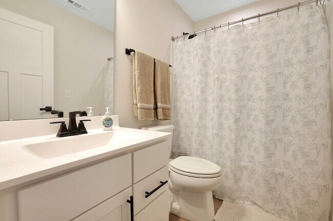 Building Photo - 155 Canterbury Way