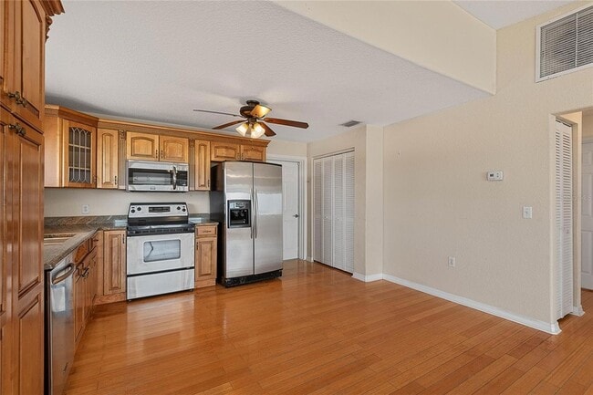 Building Photo - 1244 S Ocean Shore Blvd