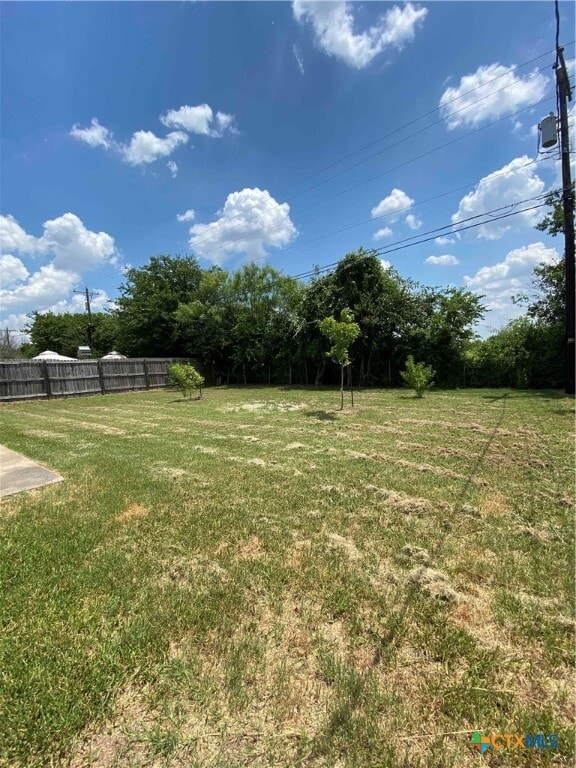Building Photo - 3510 Crescent Dr