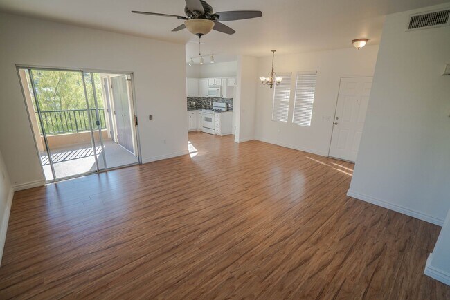 Building Photo - COMING SOON! Charming 1-Bedroom Home in Sa...