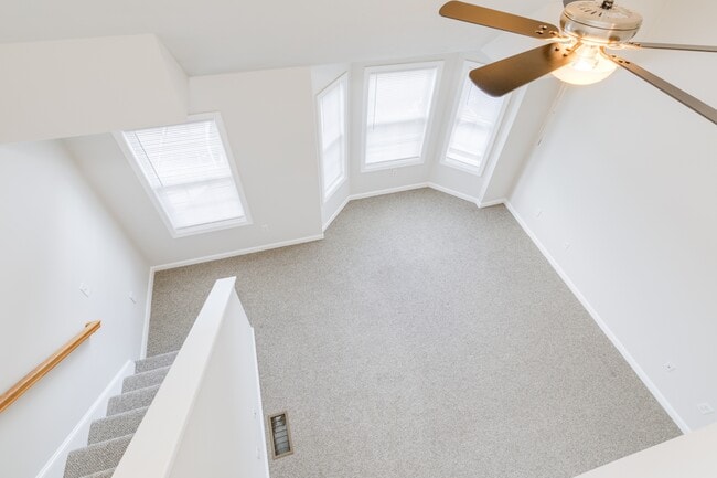 Building Photo - 1 Merrimac Way