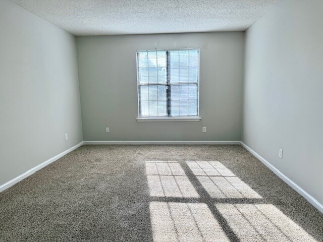 Building Photo - 1219 Brittany Dr