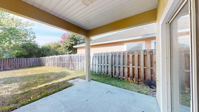Building Photo - 14664 Falling Waters Dr
