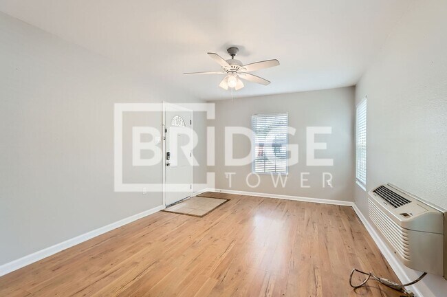 Building Photo - 224 E Boyd St