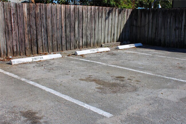 Building Photo - 17101 NW 57th Ave