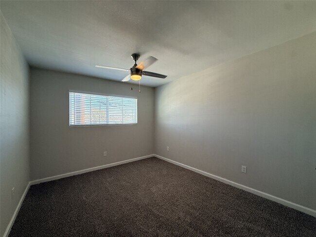 Building Photo - 1824 Thonig Rd