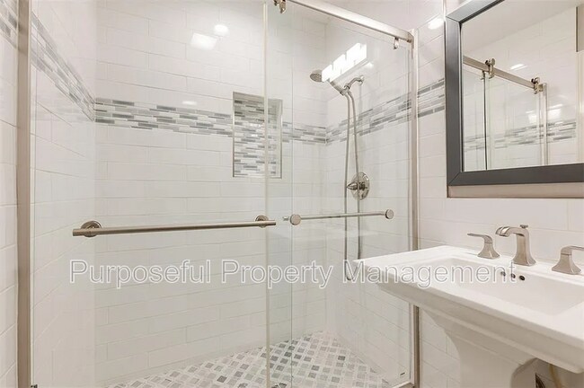 Building Photo - 2501 Patti Pl