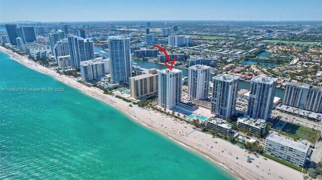 Building Photo - 2301 S Ocean Dr