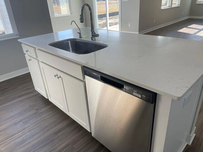 Building Photo - 17195 Seaboard Pl