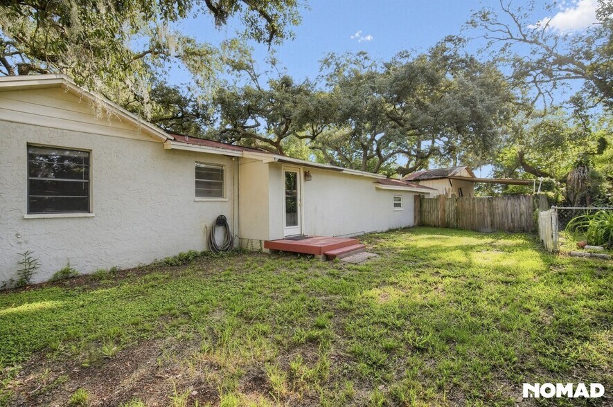 Building Photo - 8915 N Orleans Ave