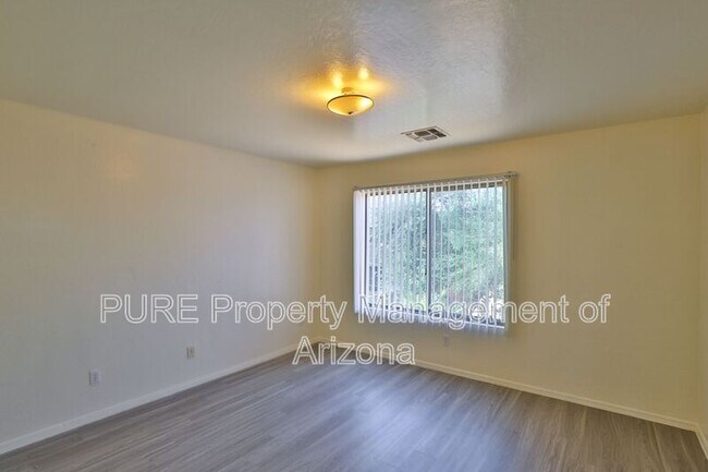 Building Photo - 11380 W Mohave St