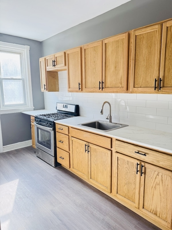 Building Photo - 5812 Alter St