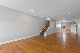 Building Photo - 1005 N Arlington Ave