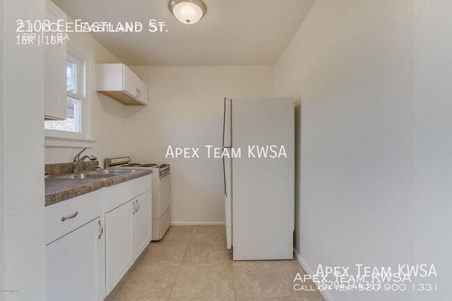 Building Photo - $825 Beautifully Remodeled 1 Bed | 1 Bath ...