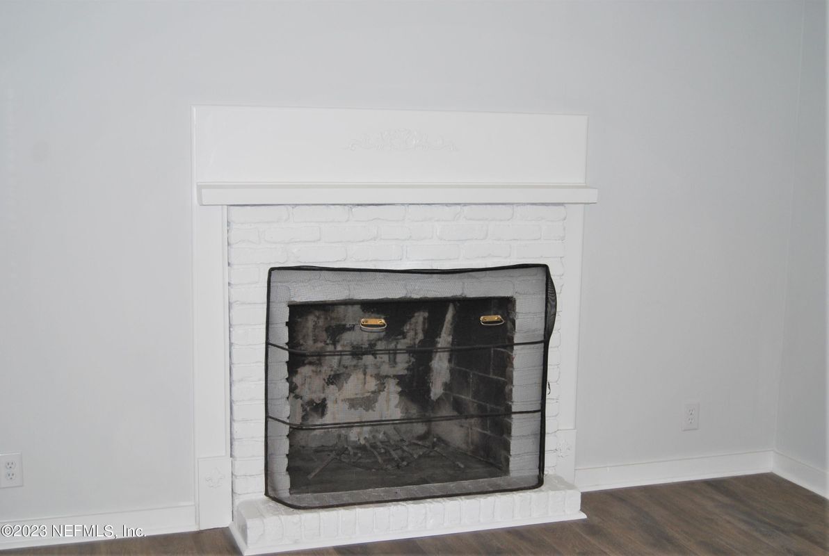 Building Photo - 2730 Apache Ave