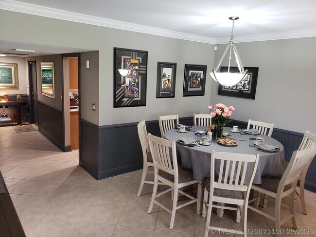 Building Photo - 3980 Oaks Clubhouse Dr