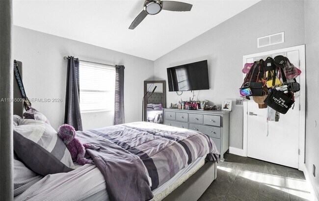 Building Photo - 2311 SW 87th Way