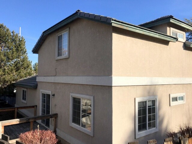 Building Photo - Great home In sparks..Close to everything!!!