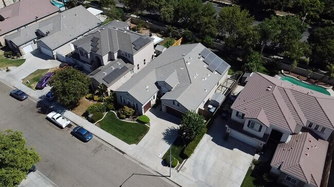 Building Photo - 5688 E Christine Ave
