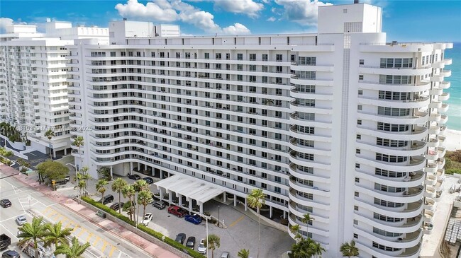 Building Photo - 5555 Collins Ave