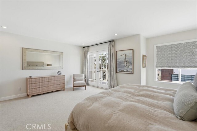 Building Photo - 1738 Manhattan Ave