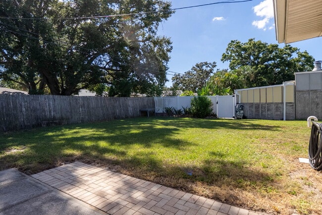 Building Photo - RENT THIS HOME WITH ZERO DEPOSIT MOVE IN: Beautiful Completely Updated 3 Bed / 2 Bath Home in Sou...