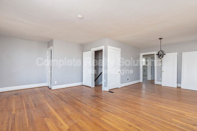 Building Photo - 5352 Neosho St