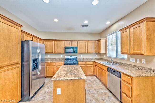 Building Photo - 8020 Aztec Basin Ave