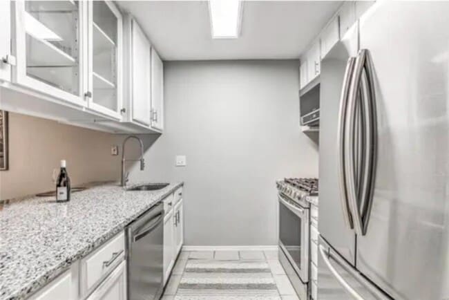 Building Photo - 252 Glandore Dr