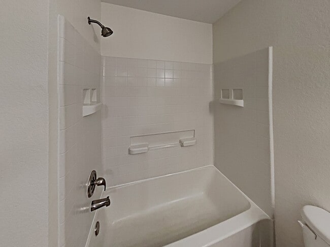 Building Photo - 26139 Flinton Dr