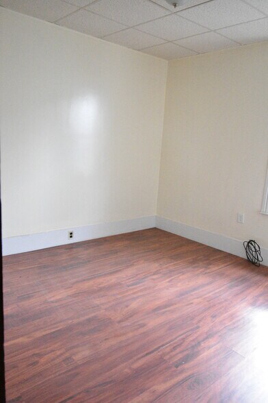 2nd bedroom - 37 Vernon St