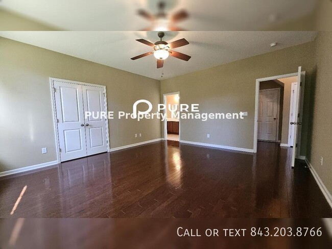 Building Photo - Spacious 5 Bed 4.5 Bath - Available NOW!