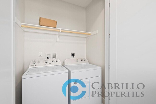 Building Photo - Brand New 3bd/3ba Home with Private Yard and Detached 1-Car Garage