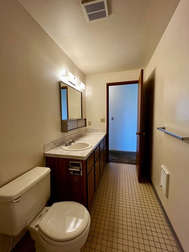 Building Photo - Non-Refundable & Security Deposit Total: $...