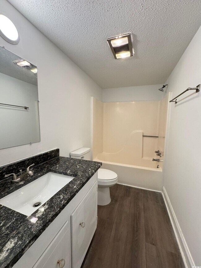 Building Photo - 91 Freedom Way