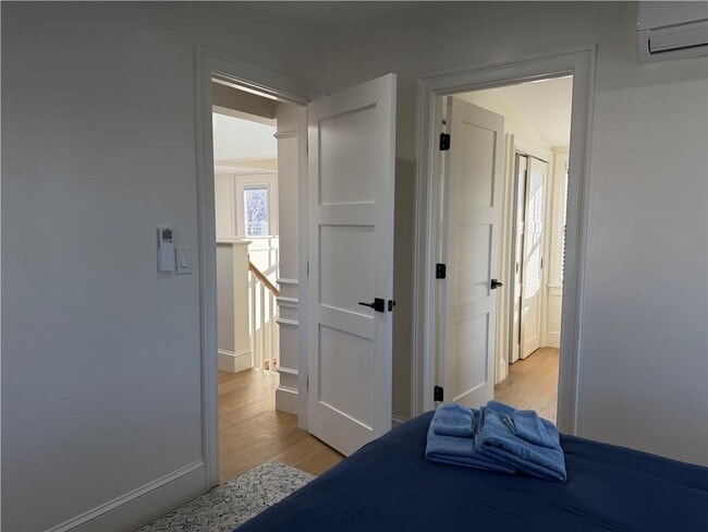 Building Photo - 7 Dearborn St