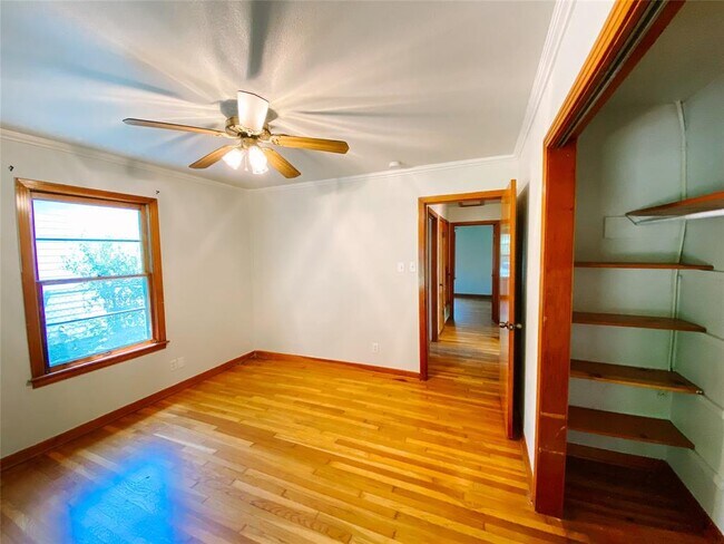Building Photo - 1808 Princeton Ave