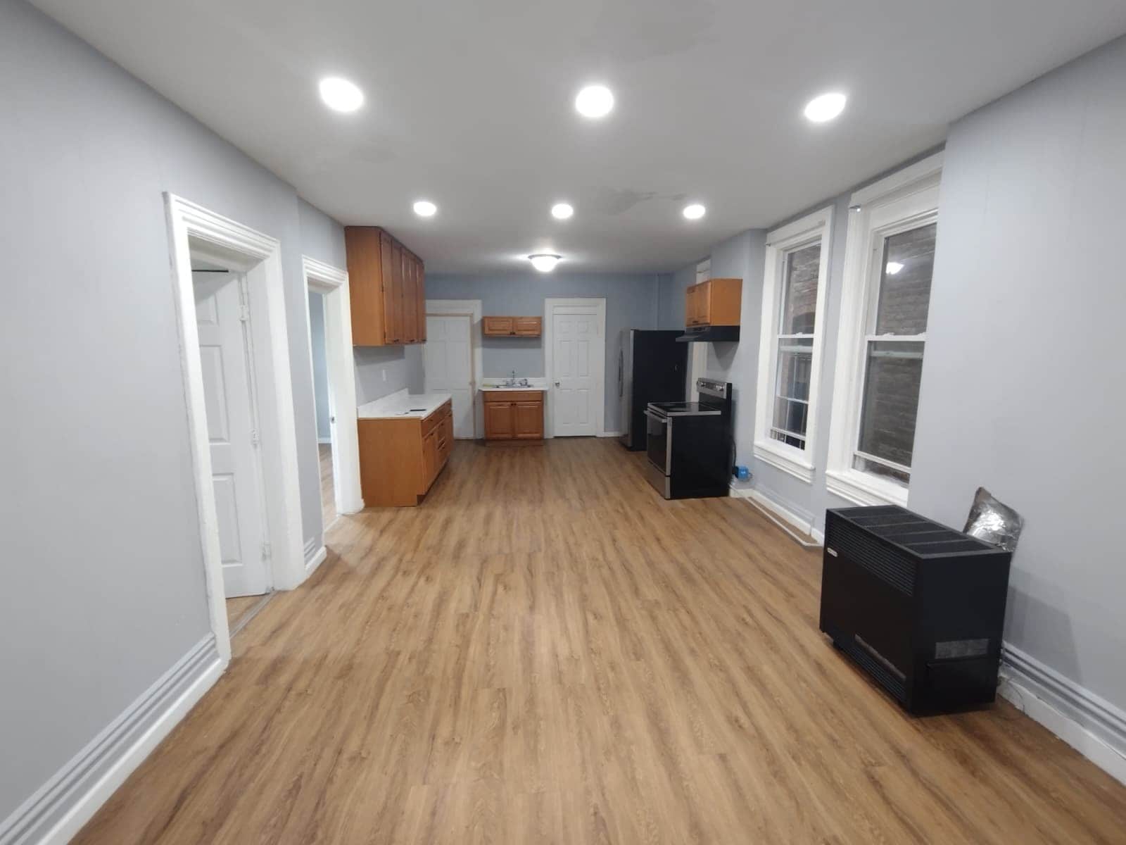 Building Photo - 3159 6th Ave