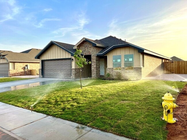 Building Photo - 2512 S County Rd