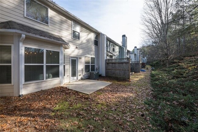 Building Photo - 204 Parc View Ln