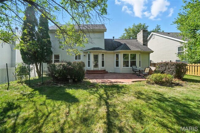 Building Photo - 1043 Oakwood Farms Ln