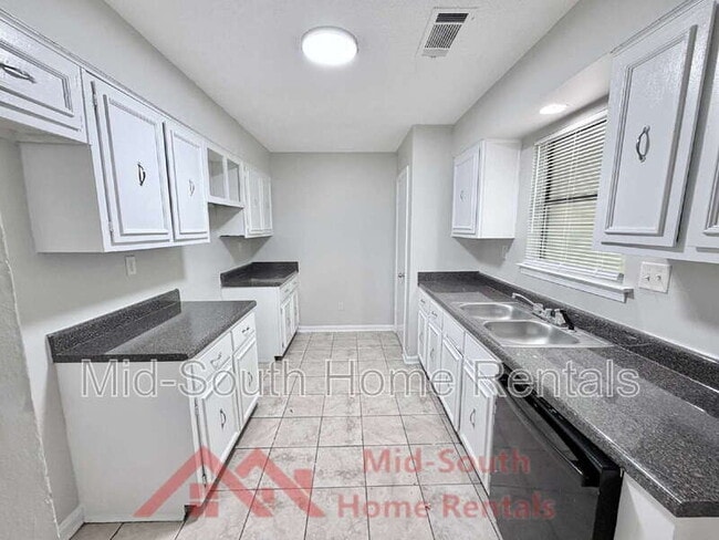 Building Photo - 3754 Rainford Dr