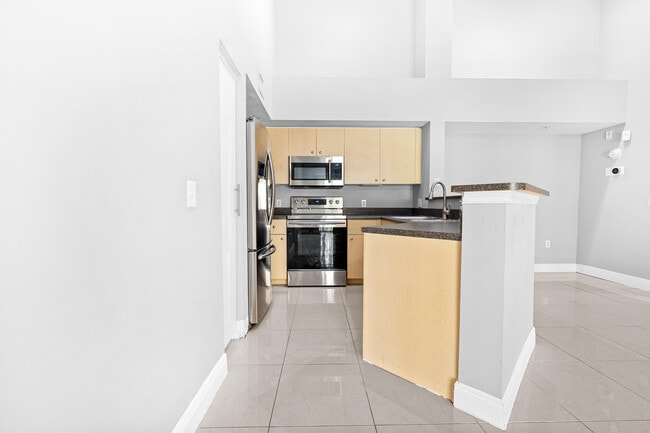 Building Photo - 4041 San Marino Blvd