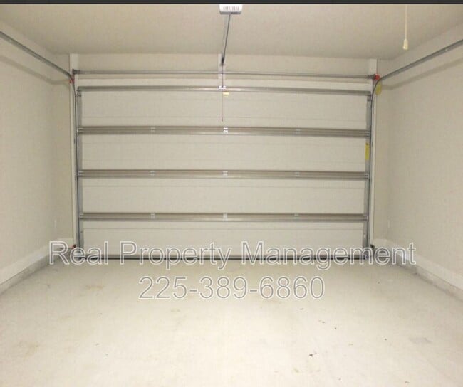 Building Photo - 7948 Antebellum Ave