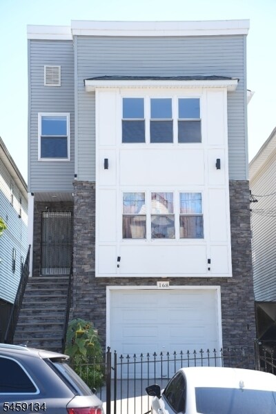 Building Photo - 168 Johnson Ave