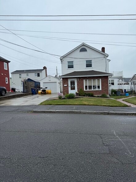 Primary Photo - 80 Elmwood St