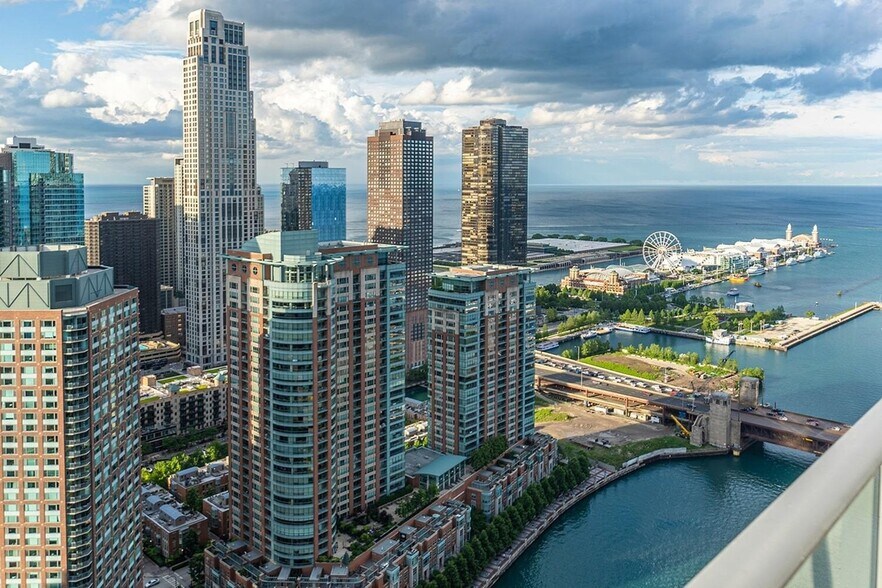 Building Photo - 323 E Wacker Dr